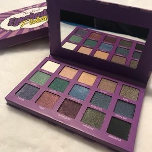 OKALAN Neutral Eyeshadow Palette